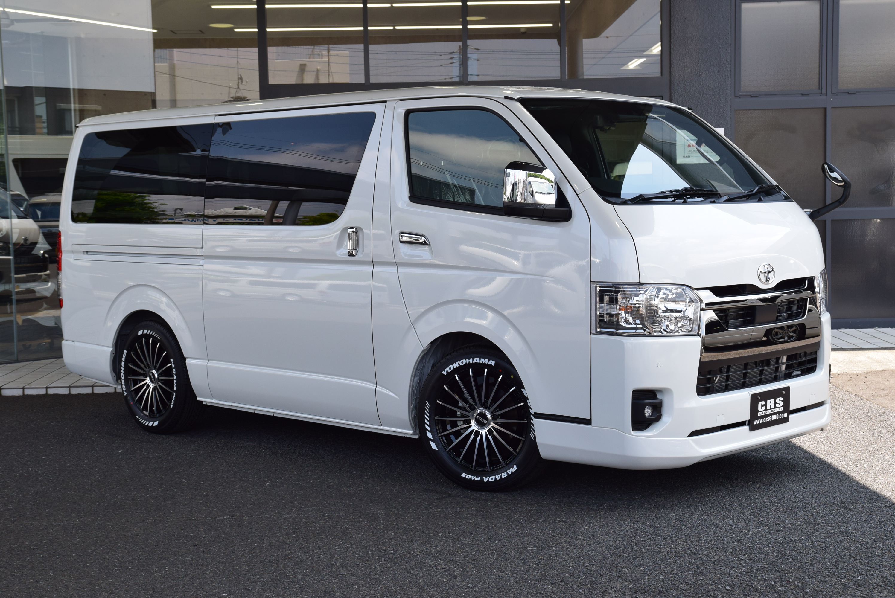 6576 8型ハイエースバン DARK PRIMEⅡ ガソリン車 2WD 2,000cc 2/5人