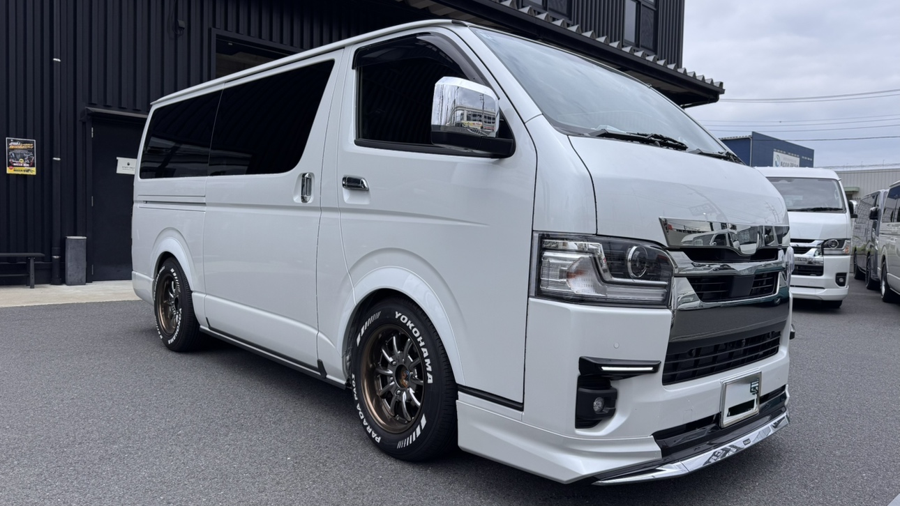 CRS横浜店】 ハイエース9型 内外装定番カスタム | 200系ハイエース