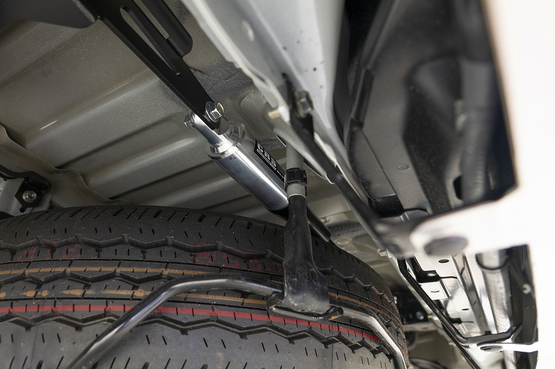 CRSモーションコントロールビーム　　ハイエース標準ボディー用 CRS モーションコントロールビーム フロント用リア用センター用