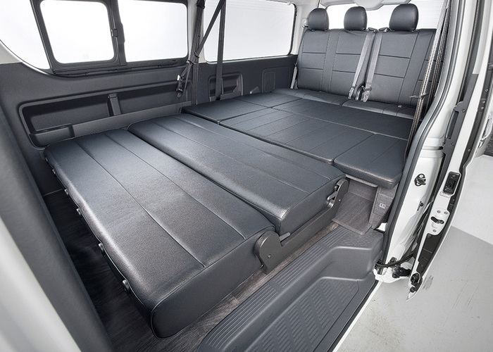HIACE WAGON GL  COMPLETE 「Bed Kit Ⅴ」WAGON　3ナンバー　10人乗りのサムネイル