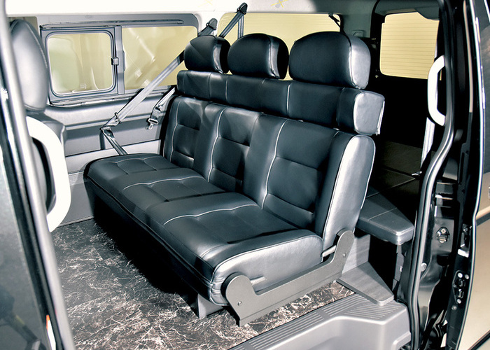 HIACE WAGON GL  COMPLETE 「Bed Kit 5」WAGON　3ナンバー　10人乗りのサムネイル