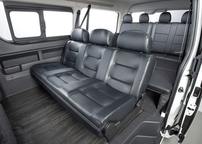HIACE WAGON GL  COMPLETE 「Bed Kit 5」WAGON　3ナンバー　10人乗りのサムネイル