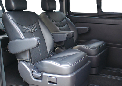 HIACE S-GL COMPLETE「LIMOUSINE 7」WAGON　3or5ナンバー　７人乗り
