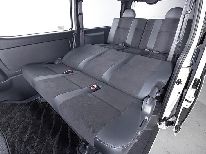 HIACE S-GL COMPLETE「LIMOUSINE 8」VAN　3or5ナンバー　8人乗りのサムネイル