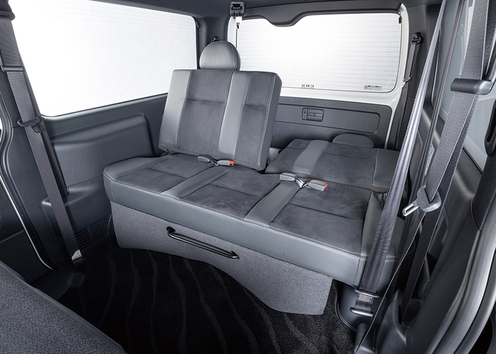 HIACE S-GL COMPLETE「LIMOUSINE 8」VAN　3or5ナンバー　8人乗りのサムネイル