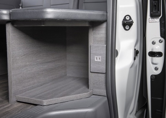 ハイエース「BED KIT Ⅳ」ベッドキット4のサムネイル