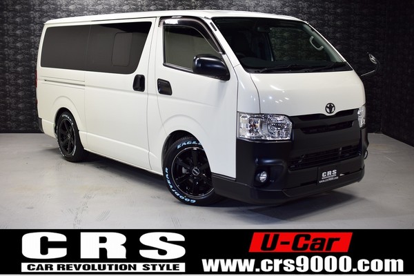 2015年式　ハイエースバン　中古車　6.2万kmのサムネイル