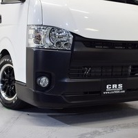 2017年　ハイエース　中古車　0.9万Kmのサムネイル