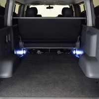 2010年式　ハイエース　中古車　2.1万kmのサムネイル