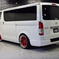 新車　ハイエース　CRSスタイルパック　29のサムネイル