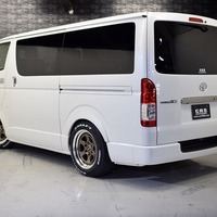 新車　ハイエース　CRSｺﾝﾌﾟﾘｰﾄ　28のサムネイル