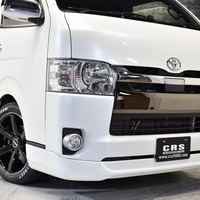 2018年式　ハイエース　中古車　6.7万kmのサムネイル