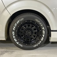 2010年式　ハイエース　中古車　3.8万kmのサムネイル