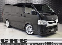 新車　ハイエース　4