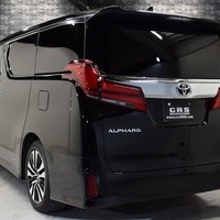 2019年式　アルファード　中古車　1.2万kmのサムネイル