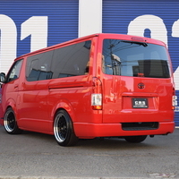 ハイエースS-GL　2WD2000ccガソリン車　純正特設カラーレッドのサムネイル