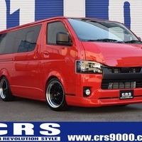 ハイエースS-GL　2WD2000ccガソリン車　純正特設カラーレッドのサムネイル