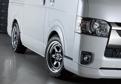 HIACE S-GL COMPLETE「STYLE PACKAGE」1ナンバー　5人乗り