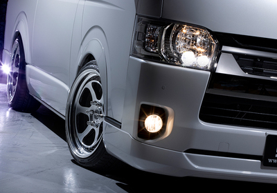 HIACE S-GL COMPLETE「STYLE PACKAGE」1ナンバー　5人乗り
