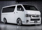HIACE S-GL COMPLETE「STYLE PACKAGE」1ナンバー　5人乗りのサムネイル