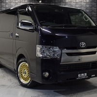 2015年式　ハイエース　スーパーGL DP　中古車　2.4万kmのサムネイル