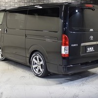 新車　ハイエースDPⅡ　2WD　2800cc　ブラックマイカ　CRSコンプリート　3のサムネイル