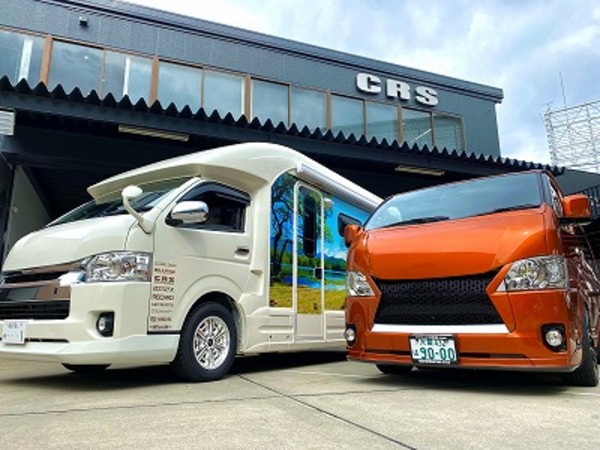 CRS大阪店にこだわり尽くされたハイエースキャンピングカーがカスタムで入庫しました！