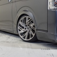 新車　ハイエースDPⅡ　2ＷＤ　2800cc ディーゼル　ｸﾞﾚｰﾒﾀﾘｯｸ　CRSコンプリート９のサムネイル