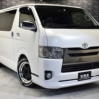 H28年式　ハイエース S-GL DP　2WD3000cc（ディーゼル車）5人乗車　9.4万ｋｍのサムネイル