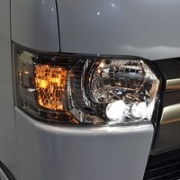 H31年式　ハイエース S-GL DP2　2WD2800cc（ディーゼル車）5人乗車　2.5万ｋｍのサムネイル