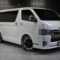 12 新車ハイエースS-GL DPII 2WD 2000CC ガソリン車 2/5人乗り CRSパッケージのサムネイル