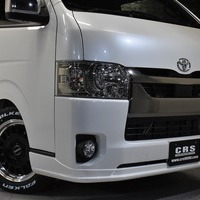 12 新車ハイエースS-GL DPII 2WD 2000CC ガソリン車 2/5人乗り CRSパッケージのサムネイル