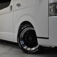 18 新車ハイエース ワイド S-GL DPII 2WD 2800CC ディーゼル車 2/5人乗り ファミリーパッケージ.のサムネイル