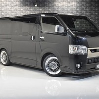 10 ハイエースS-GL DPII 2WD 2000CC ガソリン車 2/5人乗り 展示車オリジナルコンプリートのサムネイル