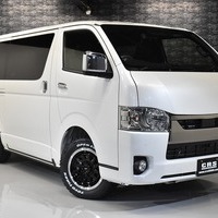 1 ハイエースS-GL DPII 4WD 2800CC ディーゼル車 2/5人乗り 展示車オリジナルコンプリートのサムネイル