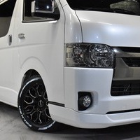 6 新車ハイエースS-GL DPII 2WD 2800CC ディーゼル車 2/5人乗り CRSパッケージのサムネイル