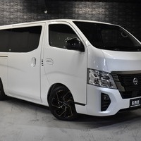 24 NV350 グランドプレミアムGX 2WD 2000CC ガソリン車 2/5人乗り 展示車オリジナルコンプリートのサムネイル