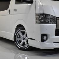 R3年式　ハイエースS-GL DPⅡ　2WD2000cc（ガソリン車）5人乗車　0.6万ｋｍのサムネイル