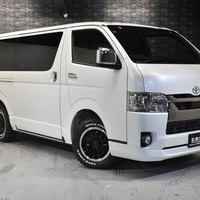 4 ハイエースS-GL DPII 4WD 2800CC ディーゼル車 2/5人乗り 展示車オリジナルコンプリートのサムネイル