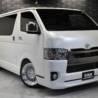 2 ハイエースS-GL DPII 2WD 2000CC ガソリン車 7人乗り 展示車オリジナルコンプリートのサムネイル