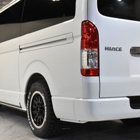 4 ハイエースS-GL DPII 4WD 2800CC ディーゼル車 2/5人乗り 展示車オリジナルコンプリートのサムネイル