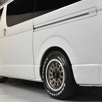 R2年式　ハイエースS-GL DPⅡ　2WD2800cc（ディーゼル車）5人乗車　2.9万ｋｍのサムネイル