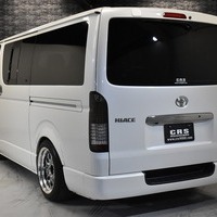 H23年式　ハイエースS-GL　2WD2000cc（ガソリン車）5人乗車　14.5万ｋｍのサムネイル