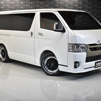 11 ハイエースS-GL DPII 2WD 2000CC ガソリン車 2/5人乗り 即納車オリジナルコンプリートのサムネイル