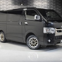 4 ハイエースS-GL DPII 4WD 2800CC ディーゼル車 2/5人乗り 展示車オリジナルコンプリートのサムネイル