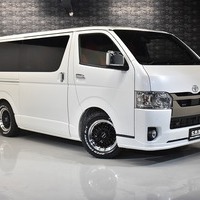 11 ハイエースS-GL DPII 2WD 2000CC ガソリン車 2/5人乗り 即納車オリジナルコンプリートのサムネイル