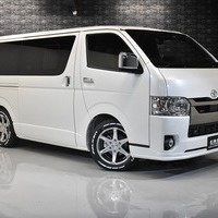 11 ハイエースS-GL DPII 2WD 2800CC ディーゼルターボ車 2/5人乗り 展示車オリジナルコンプリートのサムネイル