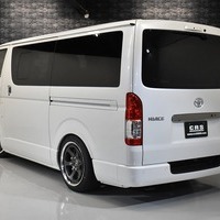 13 ハイエースS-GL DPII 2WD 2800CC ディーゼルターボ車 2/5人乗り 展示車オリジナルコンプリートのサムネイル