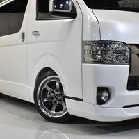 1 ハイエースS-GL DPII 2WD 2000CC ガソリン車 2/5人乗り 展示車オリジナルコンプリートのサムネイル