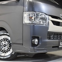 R2年式　ハイエース S-GL  2WD2800cc（ディーゼル車）5人乗車　0.1万ｋｍのサムネイル